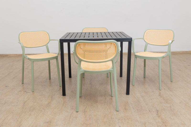 langston outdoor dining table + 4 crossby chairs