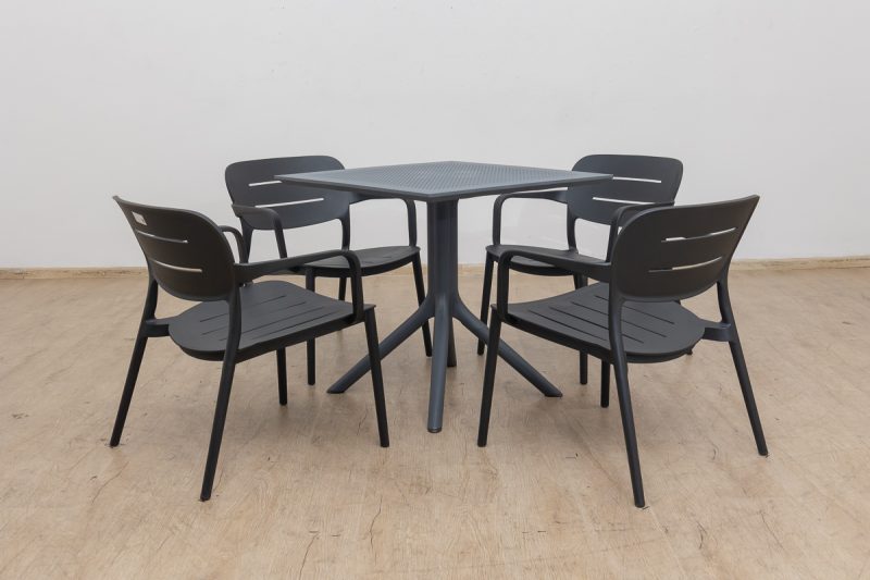 avro outdoor dining table + 4 lane chairs