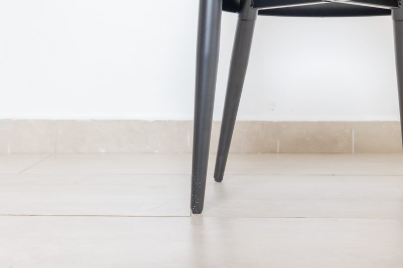 riga dining table + 6 chairs