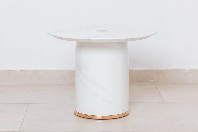 riga end table