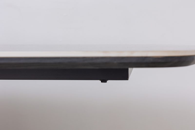 mosco dinning table
