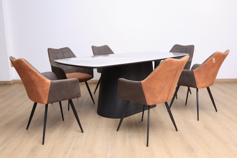 mosco dining table + 6 prata chairs