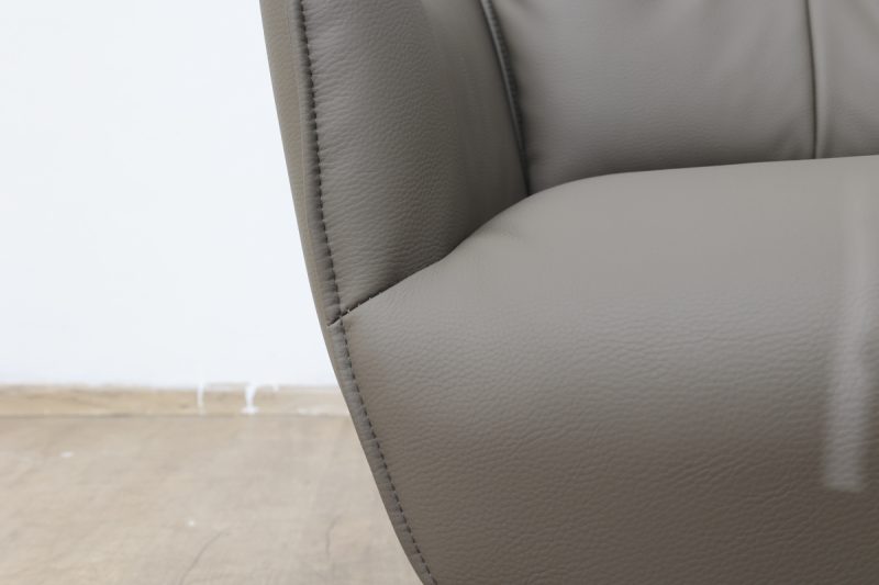 hannah accent chair