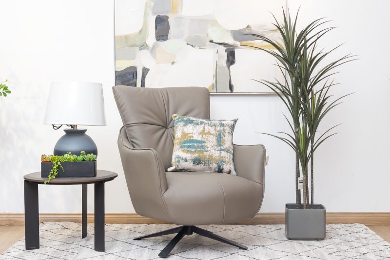 hannah swivel accent chair