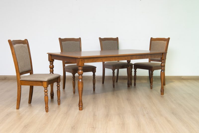 bavora dining table + 6 chairs