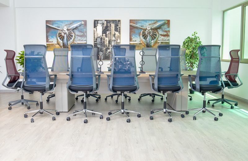 51chs006 - 4.2m - conference table