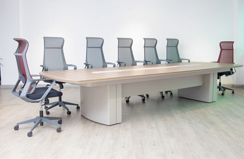 51chs006 - 4.2m - conference table
