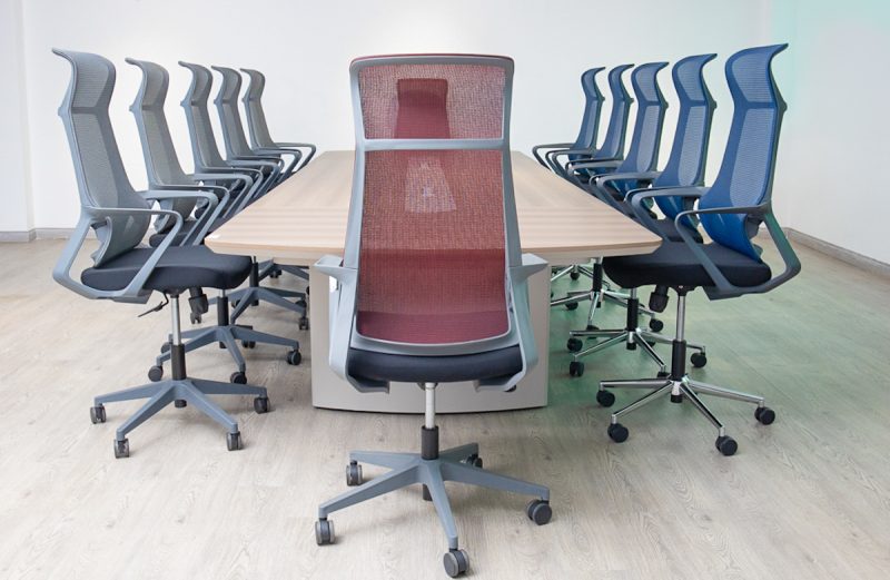 51chs006 - 4.2m - conference table