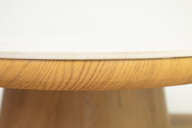 siya dining table + 4 cardiff chairs