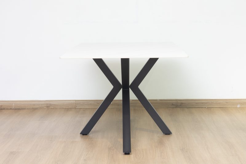 brio dining table