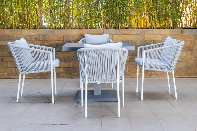 ghana outdoor dining table + 4 kampala chairs