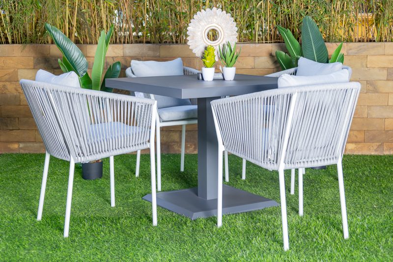 ghana outdoor dining table + 4 kampala chairs