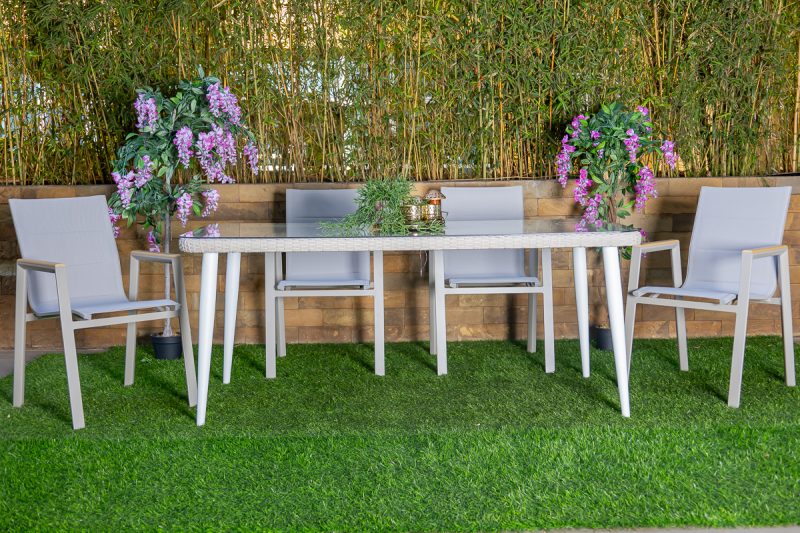 mallin outdoor dining table + 6 chairs