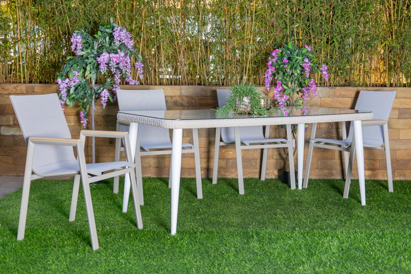 mallin outdoor dining table + 6 chairs