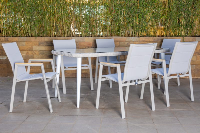 mallin outdoor dining table + 6 chairs