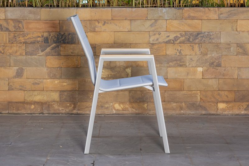 mallin outdoor dining table + 6 chairs