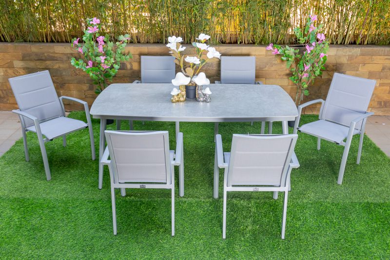 nod outdoor dining table + 6 chairs (copy)