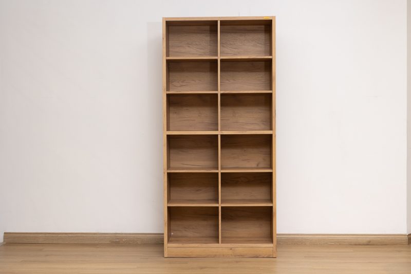 kinsley bookcase