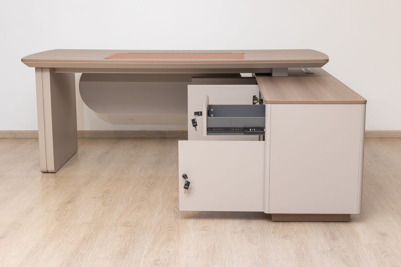 51mhs022 - executive desk