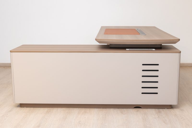 51mhs022 - executive desk