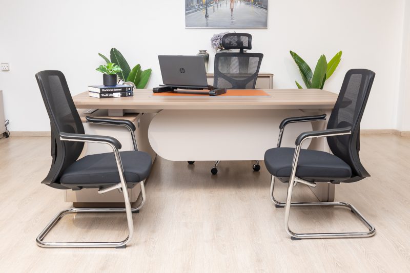 51mhs022 - executive desk