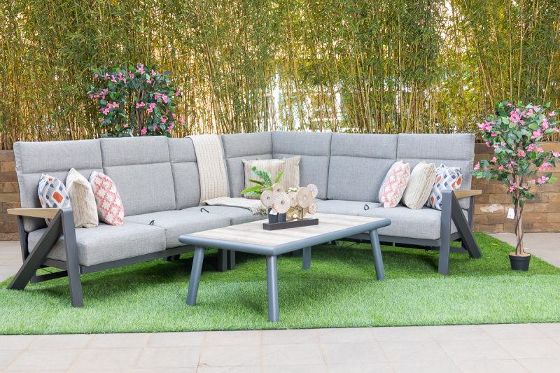 burford outdoor corner sofa + coffee table