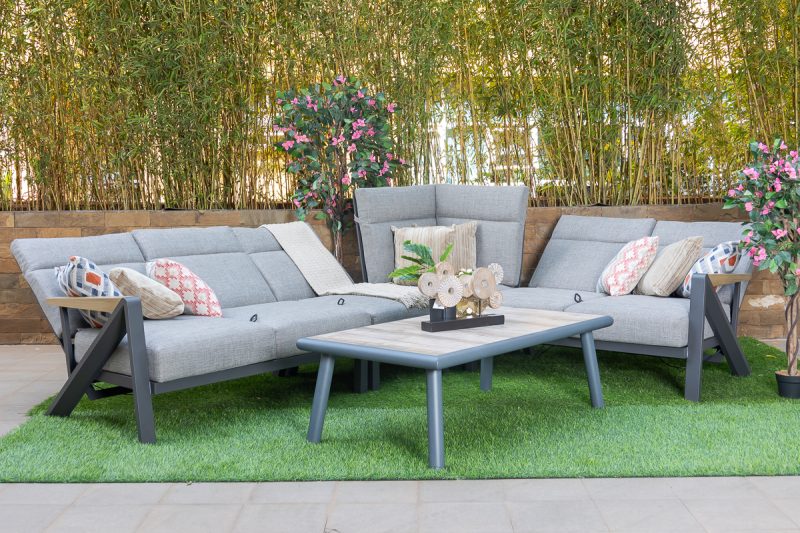 burford outdoor corner sofa + coffee table