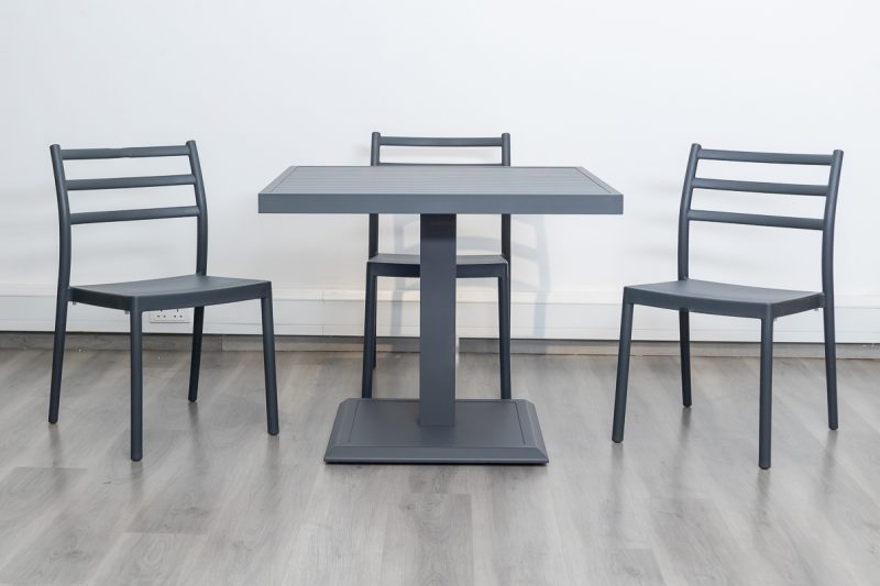 ghana outdoor dining table + 4 trent chairs