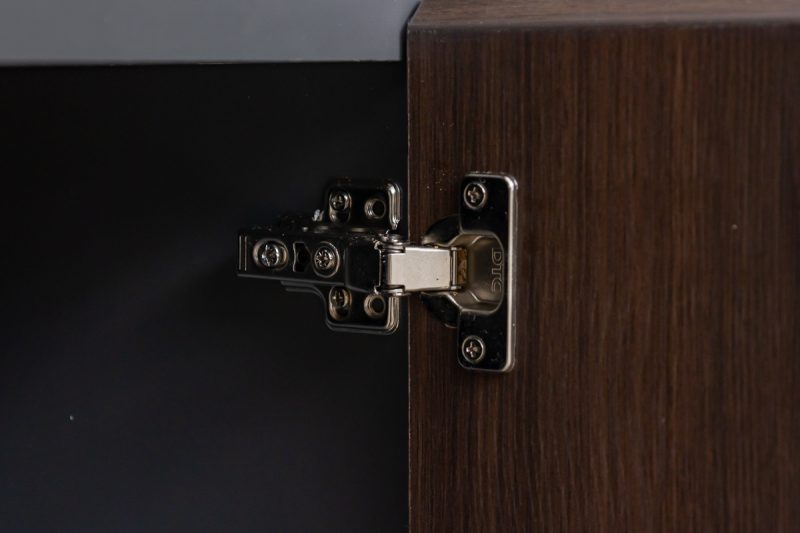 51ujs301 - credenza