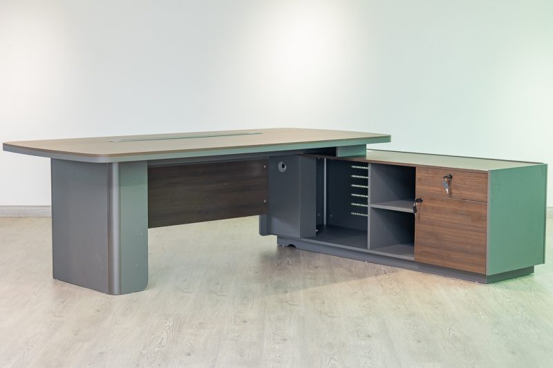 58mpl001 - executive desk