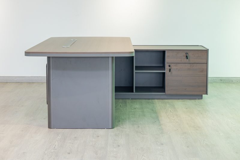 58mpl001 - executive desk