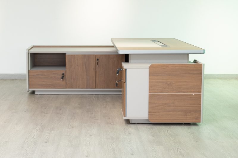 57mhs003 - executive desk