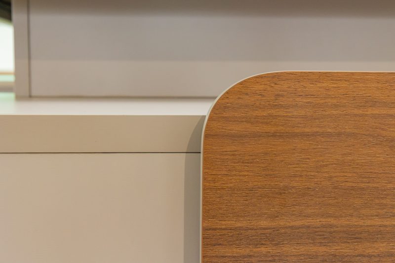 57mhs003 - executive desk