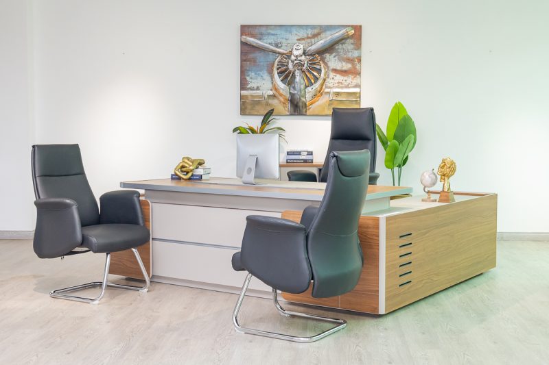 57mhs003 - executive desk