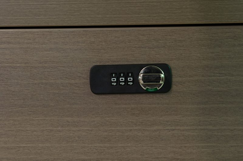 27rjs064 -2.4m - reception desk