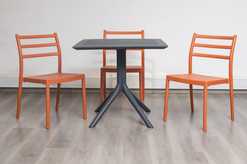 avro outdoor dining table + 4 trent chairs