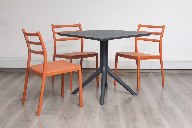 avro outdoor dining table + 4 trent chairs