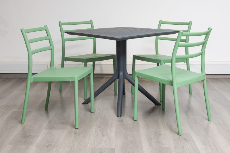 avro outdoor dining table + 4 trent chairs