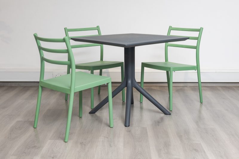 avro outdoor dining table + 4 trent chairs