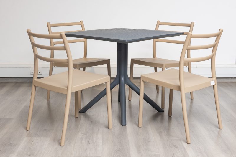 avro outdoor dining table + 4 trent chairs