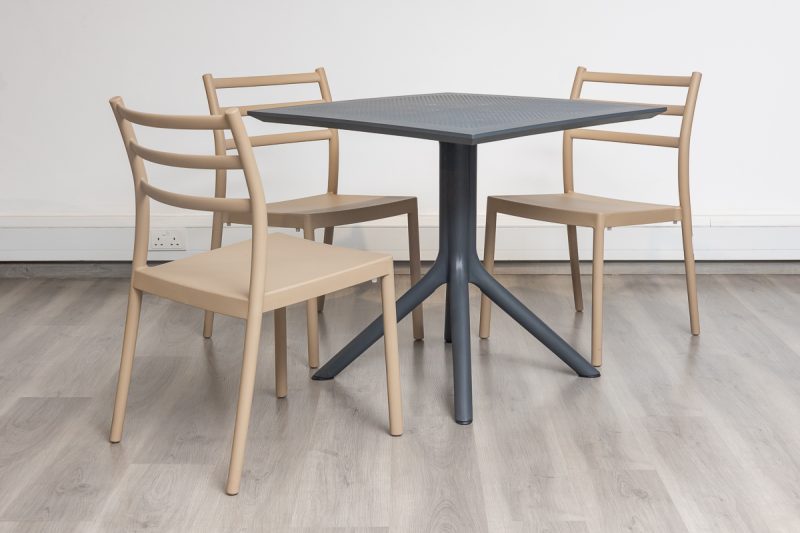 avro outdoor dining table + 4 trent chairs