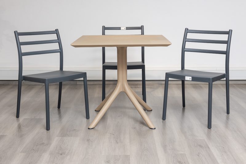 avro outdoor dining table + 4 trent chairs