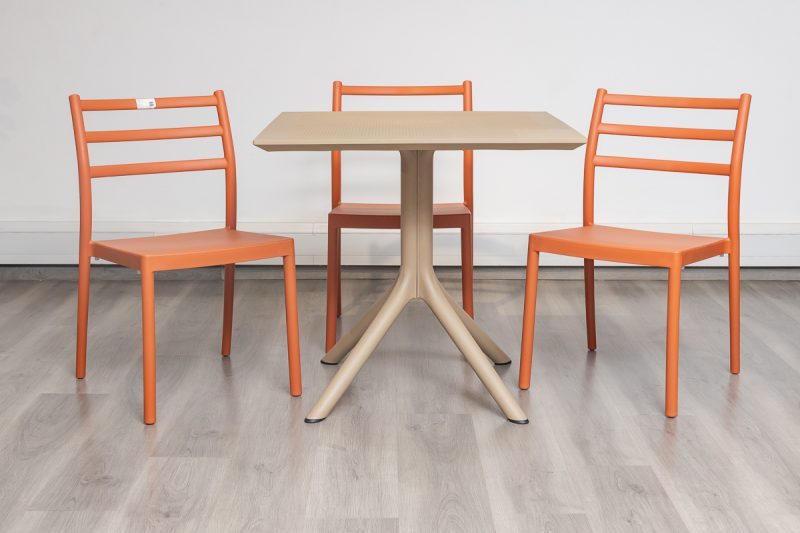 avro outdoor dining table + 4 trent chairs