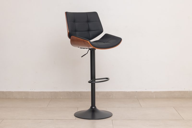 brut bar chair