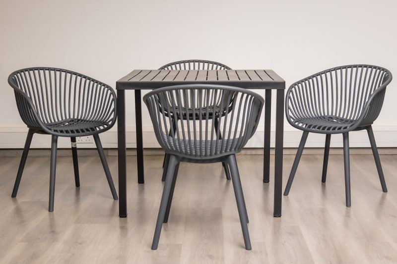 steve plastic top table + 4 ariel chairs