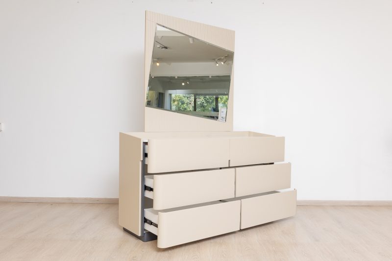 wagner dresser mirror
