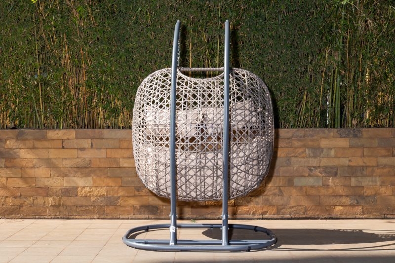breezy outdoor swing