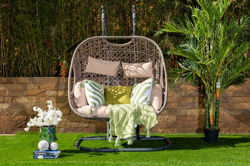 breezy outdoor swing