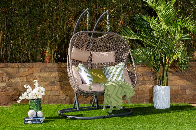breezy outdoor swing