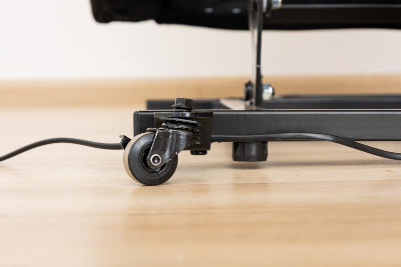 leslie single power lift chair